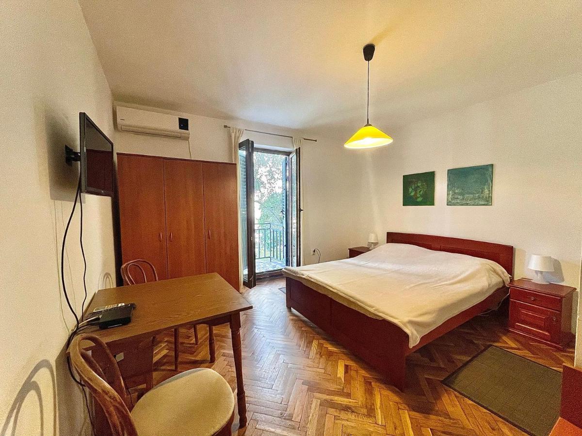 Apartments Maslina スヴェティ・ステファン エクステリア 写真